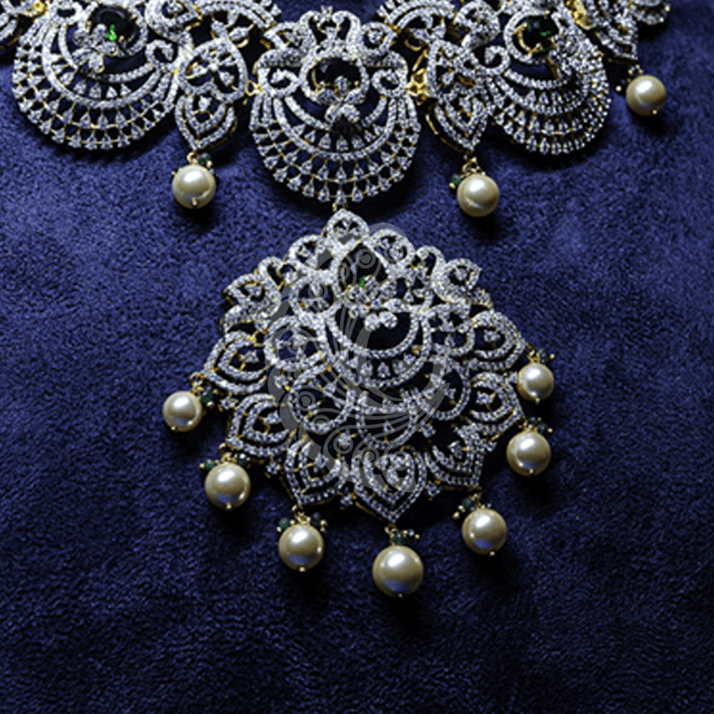 WHITE STONE NECKLACE SET