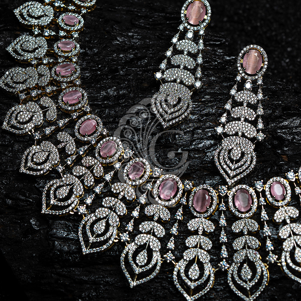 ZIRCONIA PINK STONE NECKLACE