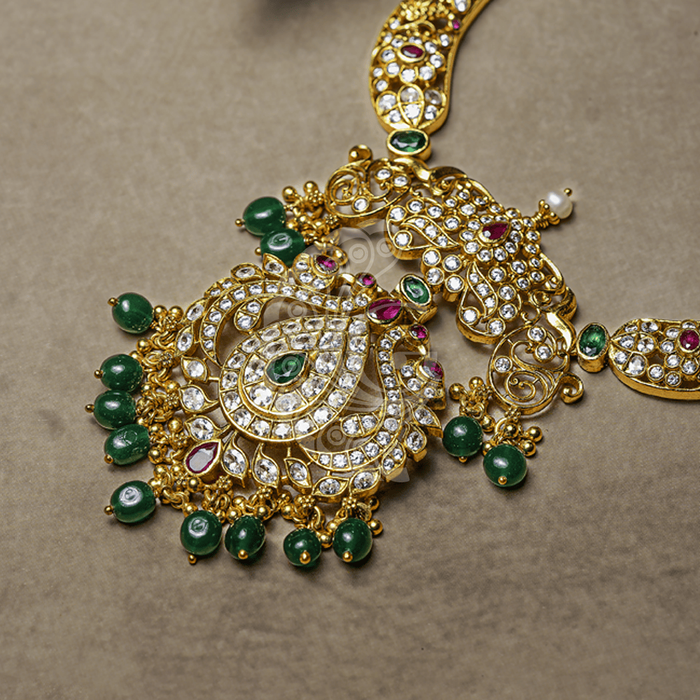 GREEN BEADS NECKLACE