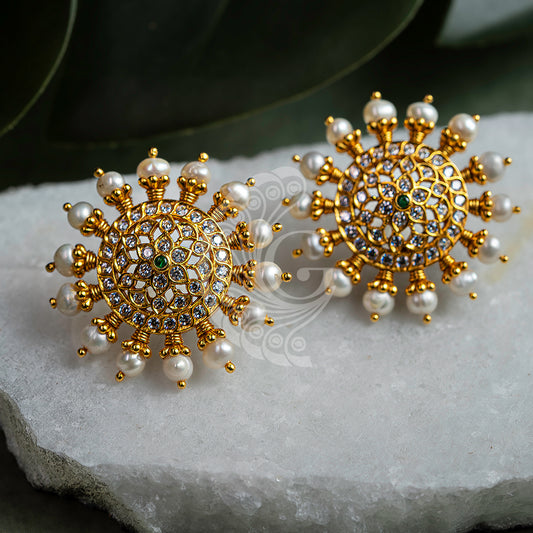 PEARL STUDS