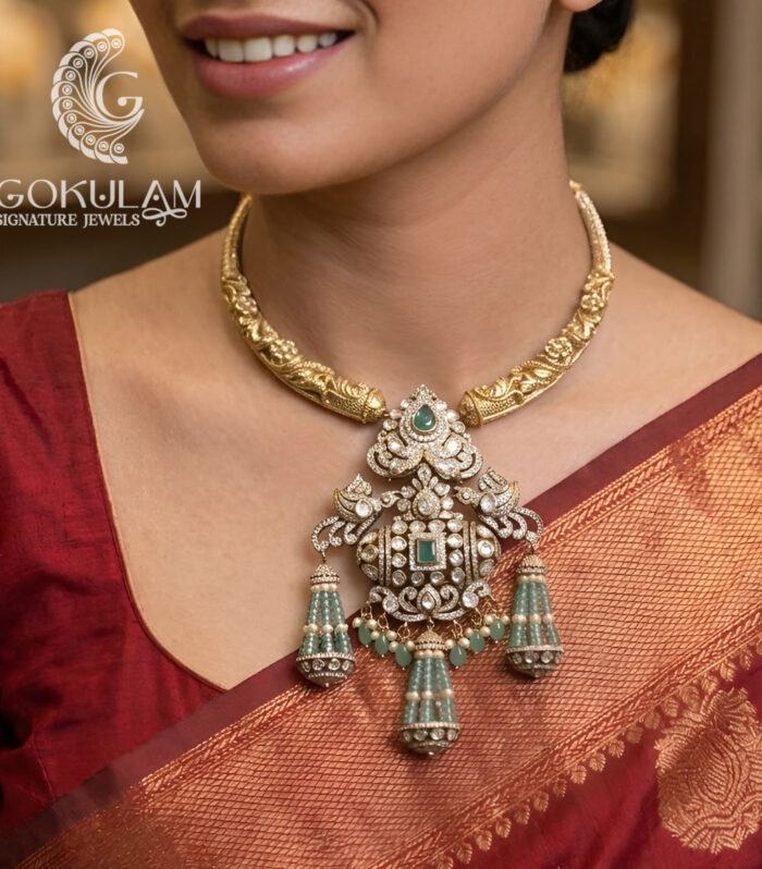 Kanti Necklace Set
