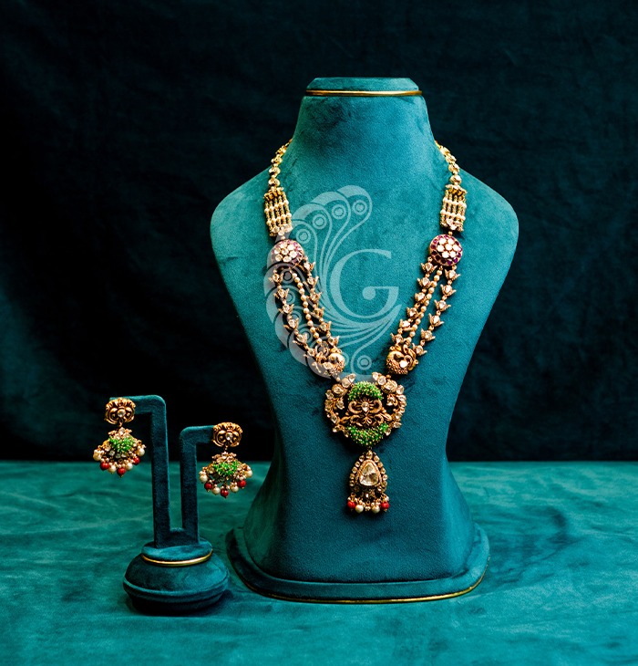 Floral Medallion Long Necklace Set