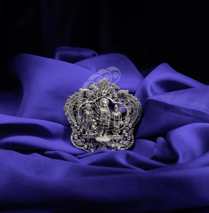 RAM PARIVAR LOCKET