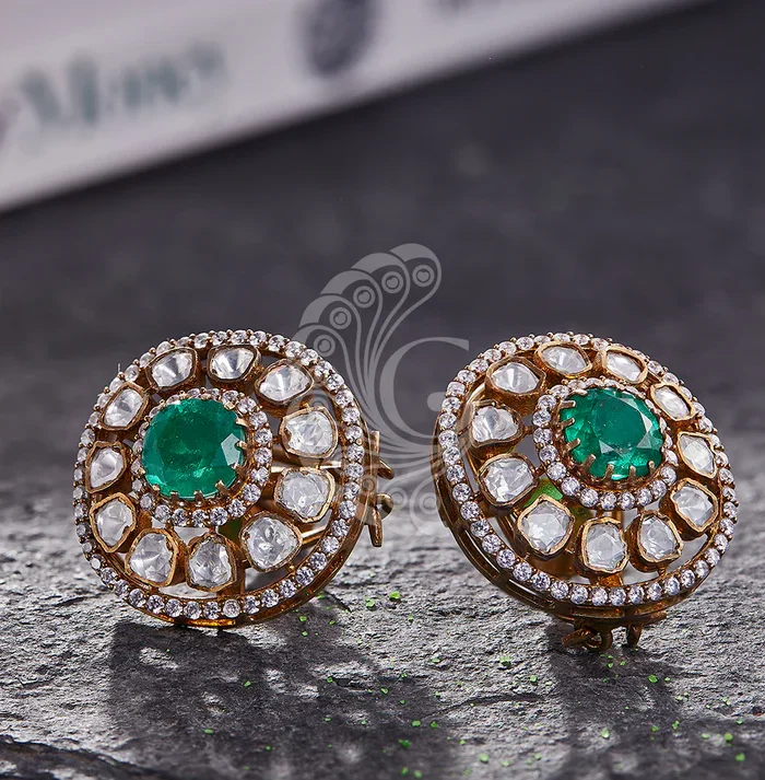 GREEN STONE STUDS