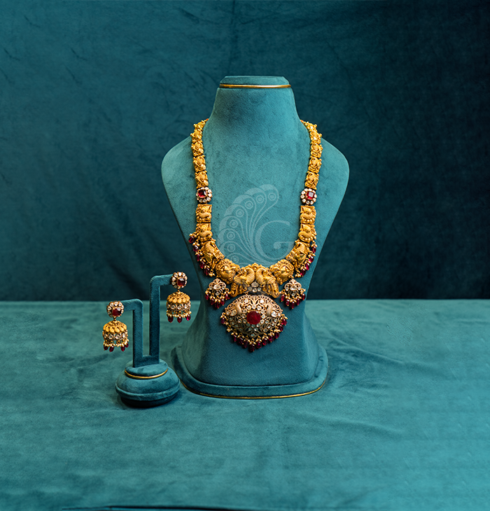 Regal Ruby Pendant Temple Necklace Set