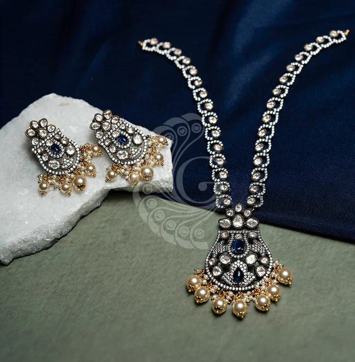Victorian Necklace Set