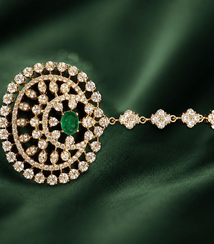 Round Kundan Maang Tikka with Emerald