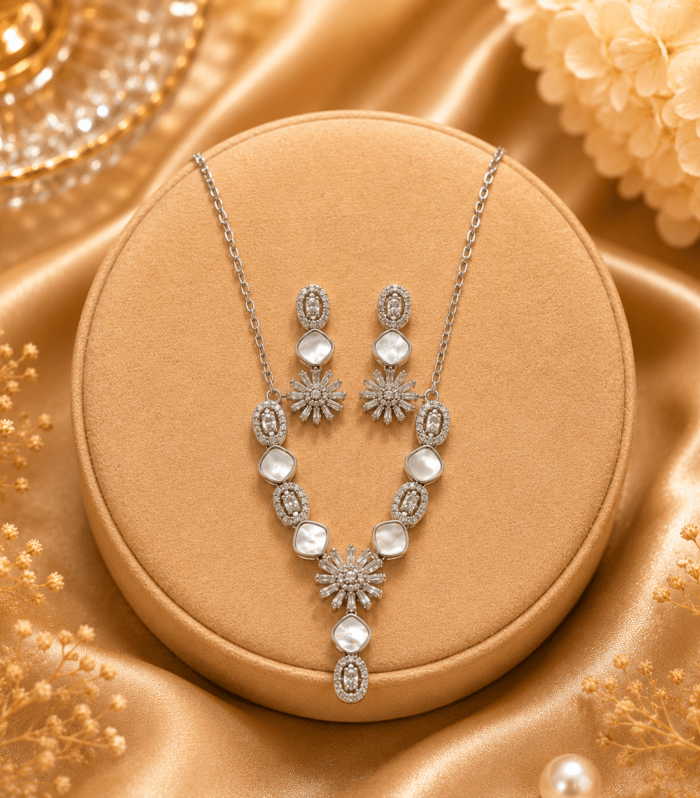 Silver Snowflake Crystal Necklace Set