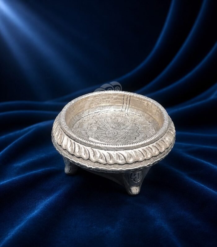 Ornate Silver Floral Urli (999 Silver Sheeting)